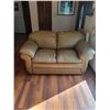 Image 1 : Brown Leather Lazy-Boy Loveseat