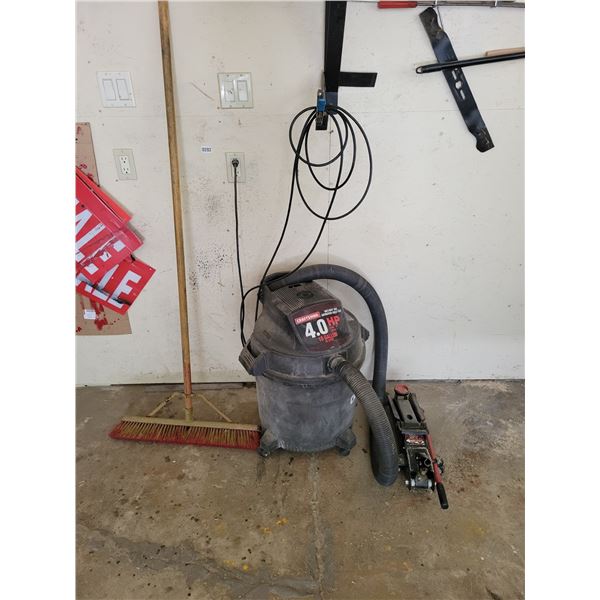 Wet/Dry Craftsman 4 Gallon Shop Vac - Broom - Floor Jack