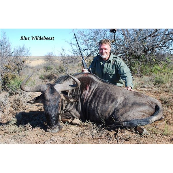 5 days for 4 hunters in South Africa with $500 trophy fees/ hunter & $500 Taxidermy fees/Hunter