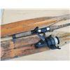 Image 2 : 413 --  Two Oars & Fishing Rod & Reel