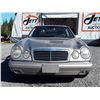 Image 2 : B2 --  1999 MERCEDES E430 , Gold , 225858  KM's