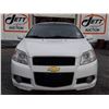 Image 2 : B6 --  2011 CHEVROLET AVEO 5  , White , 185495  KM's