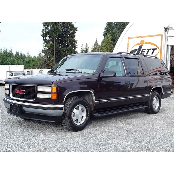 F1 --  1996 GMC SUBURBAN SLT , Red , 269619  KM's