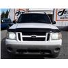Image 2 : F4 --  2002 FORD EXPLORER SPORT TRAC 4X4 , White , 269634  KM's