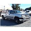 Image 3 : G4 --  2004 CHEVROLET SILVERADO 2500 H.D. 4X4 , Silver , 244430  KM's