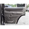 Image 28 : F3 --  2006 JEEP COMMANDER 4X4 , Brown , 235610  KM's