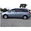 Image 8 : D6 --  2004 TOYOTA SIENNA CE , Blue , 207832  KM's