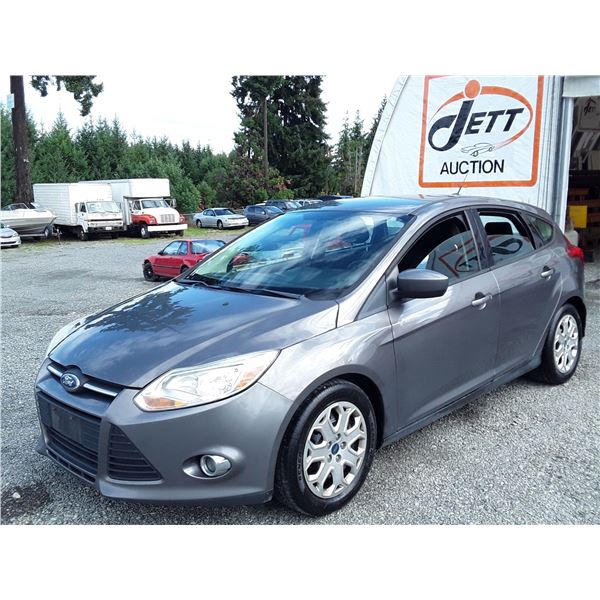 C1 --  2012 FORD FOCUS SE  , Grey , 195215  KM's