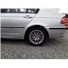 Image 14 : D2 --  2004 BMW 320I, SILVER, 136,607 KMS