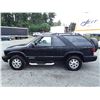 Image 8 : A11 --  2005 GMC JIMMY SLS 4X4 , Black , 299827  KM's