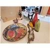 Image 2 : 435 --  Lot of Decorative Items