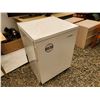 Image 1 : 442 --  Medium Size Fridge