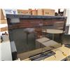 Image 1 : 444 --  Samsung 52" TV