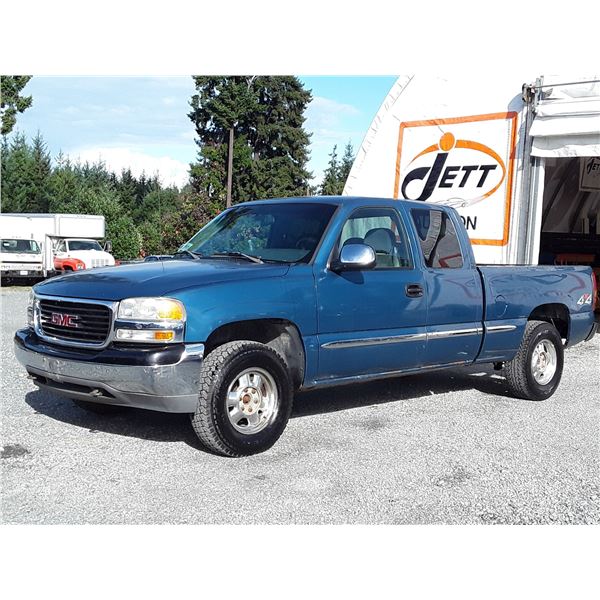 G1 --  2001 GMC SIERRA EST CAB 4X4 , Blue , 52313  KM's