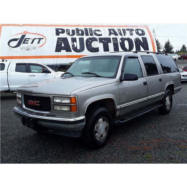 A6 --  1999 GMC SUBURBAN SLT 4X4  , Brown , 304,984 MILES  KM's, No Reserve