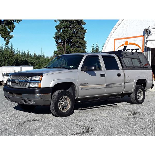 G4 --  2004 CHEVROLET SILVERADO 2500 H.D. 4X4 , Silver , 244430  KM's