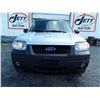 Image 2 : F6 --  2006 FORD ESCAPE XLT AWD , Silver , 229836  KM's