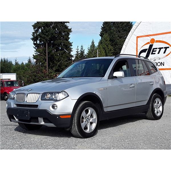 D3 --  2007 BMW X3 3.0 SI AWD  , Silver , 243618  KM's