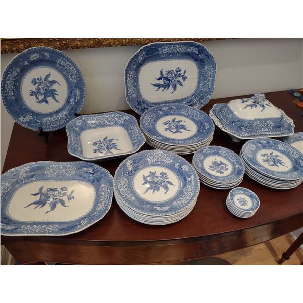 ANTIQUE 40 PC SPODE CAMILLA BLUE DINNERWARE