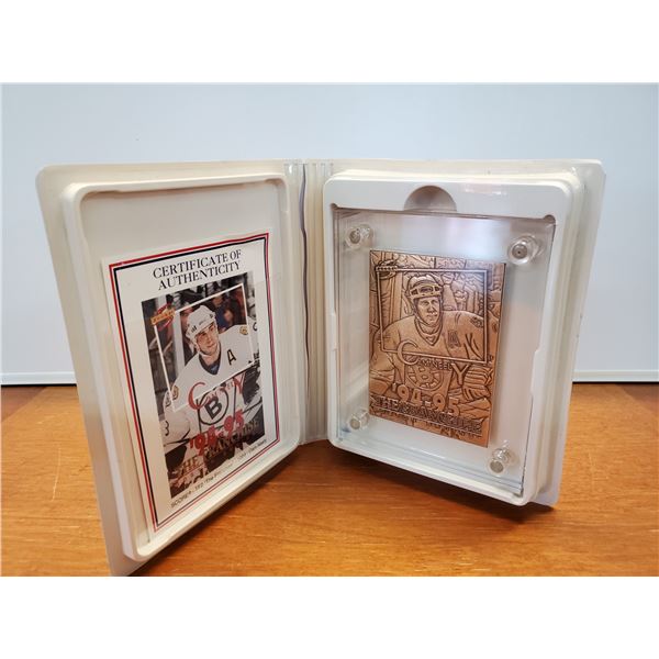 519 --  Cam Kneely Highland Mint Bronze With COA