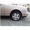 Image 17 : A12B --  1999 MERCEDES E430 , Gold , 225858  KM's