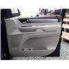 Image 26 : E1 --  2009 VW ROUTAN SEL  , Black , 235649  KM's