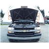 Image 22 : 0ZNOONB --  2001 CHEVROLET SIVERADO 2500 H.D FOOD TRUCK , White , 335299  KM's