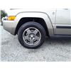 Image 16 : F3 --  2006 JEEP COMMANDER 4X4 , Brown , 235610  KM's