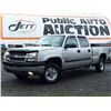Image 1 : G4 --  2004 CHEVROLET SILVERADO 2500 H.D. 4X4 , Silver , 244430  KM's