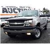 Image 2 : G4 --  2004 CHEVROLET SILVERADO 2500 H.D. 4X4 , Silver , 244430  KM's
