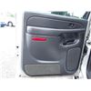 Image 40 : G4 --  2004 CHEVROLET SILVERADO 2500 H.D. 4X4 , Silver , 244430  KM's