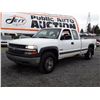 Image 1 : A12C --  2000 CHEVROLET SILVERADO 2500 EXT CAB 4X4 , White , 214,070 MILES  KM's