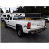 Image 7 : A12C --  2000 CHEVROLET SILVERADO 2500 EXT CAB 4X4 , White , 214,070 MILES  KM's