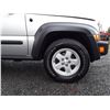 Image 21 : D6 --  2006 JEEP LIBERTY SPORT TRAIL RATED 4X4 , Silver , 222011  KM's