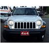 Image 3 : D6 --  2006 JEEP LIBERTY SPORT TRAIL RATED 4X4 , Silver , 222011  KM's