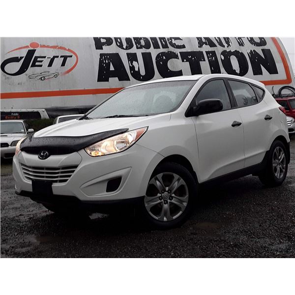 G6 --  2012 HYUNDAI TUCSON GL , White , 191898  KM's