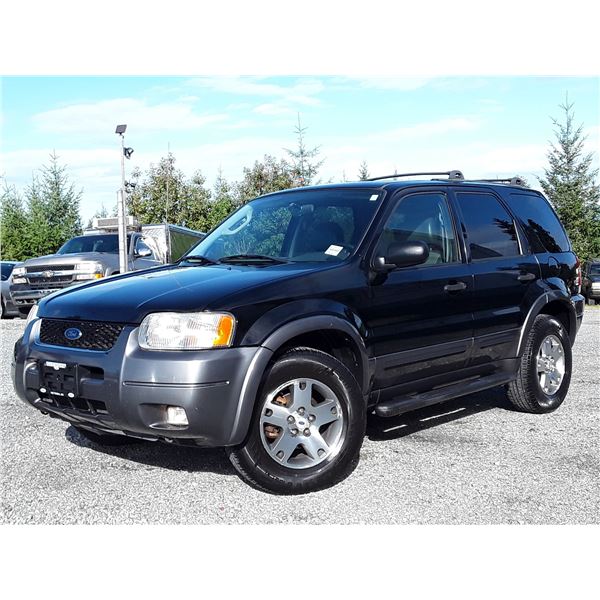 H2 --  2003 FORD ESCAPE XLT AWD , Black , 213122  KM's