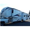 Image 16 : NOONF  2011 Bighorn 36' Travel Trailer 5TH WHEEL