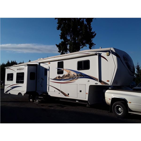 NOONF  2011 Bighorn 36' Travel Trailer 5TH WHEEL