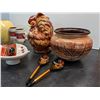Image 3 : Lot of Ceramic display Items Inc Hand Painted Vase & Rooster