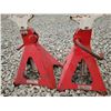 Image 2 : Lot of 2 jack Stands
