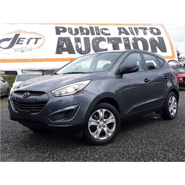 C5 --  2015 HYUNDAI TUCSON GLS , Grey , 85230  KM's