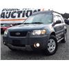 Image 2 : E4 --  2005 FORD ESCAPE XLT AWD , Blue , 238735  KM's