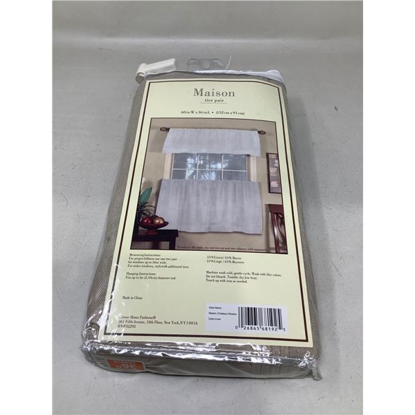 Maison Tier Pair Curtin