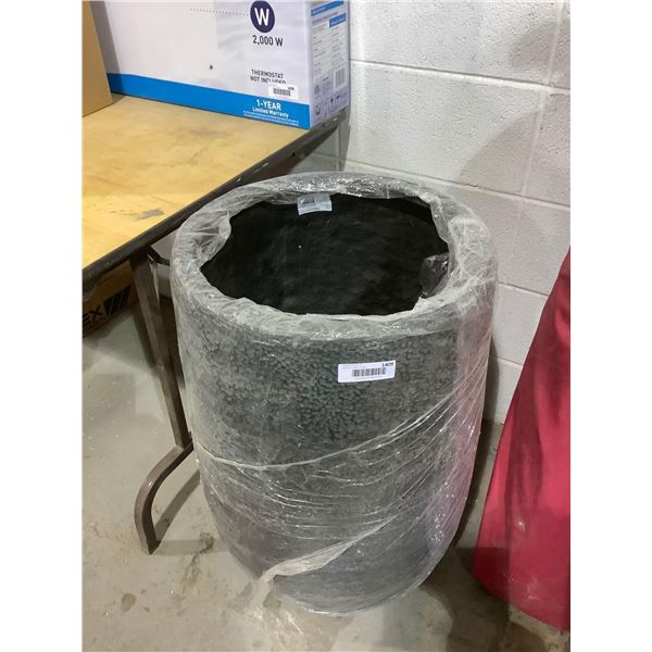 Global Outdoors Planter Pot (14.76in x 14.76in x 29.53in)