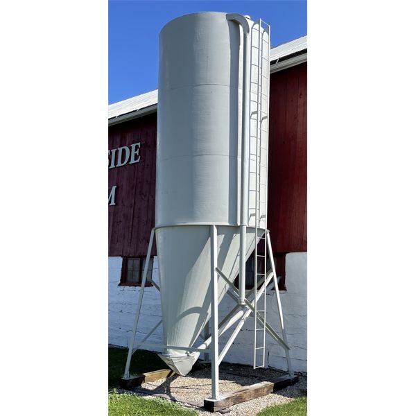 9 TON HOPPER BIN WITH AUGER - PURCHASER REMOVES
