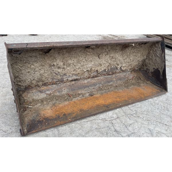 QUICKE STYLE 6.5 FOOT MATERIAL BUCKET