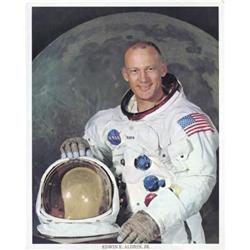 Astronaut Buzz Aldrin Signed Card with Photo.