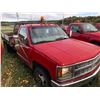 Image 2 : 1999 CHEVROLET 3500 FLAT BED TRUCK, 2DR,REGULAR CAB PU, RED, VIN#1GBJC34R4XF009981