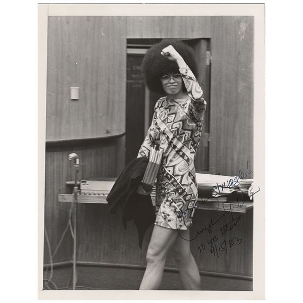 Angela Davis Signed Photograph